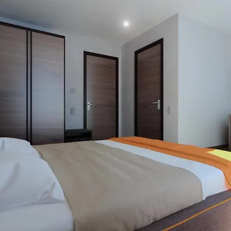 Hotel Taurus