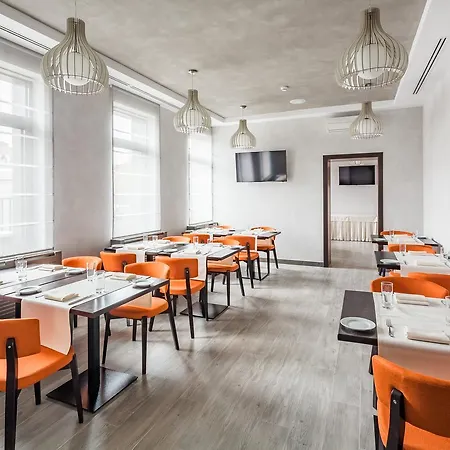 Hotell Taurus Lviv