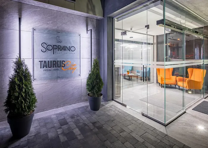 金牛座城市酒店 4* 利沃夫